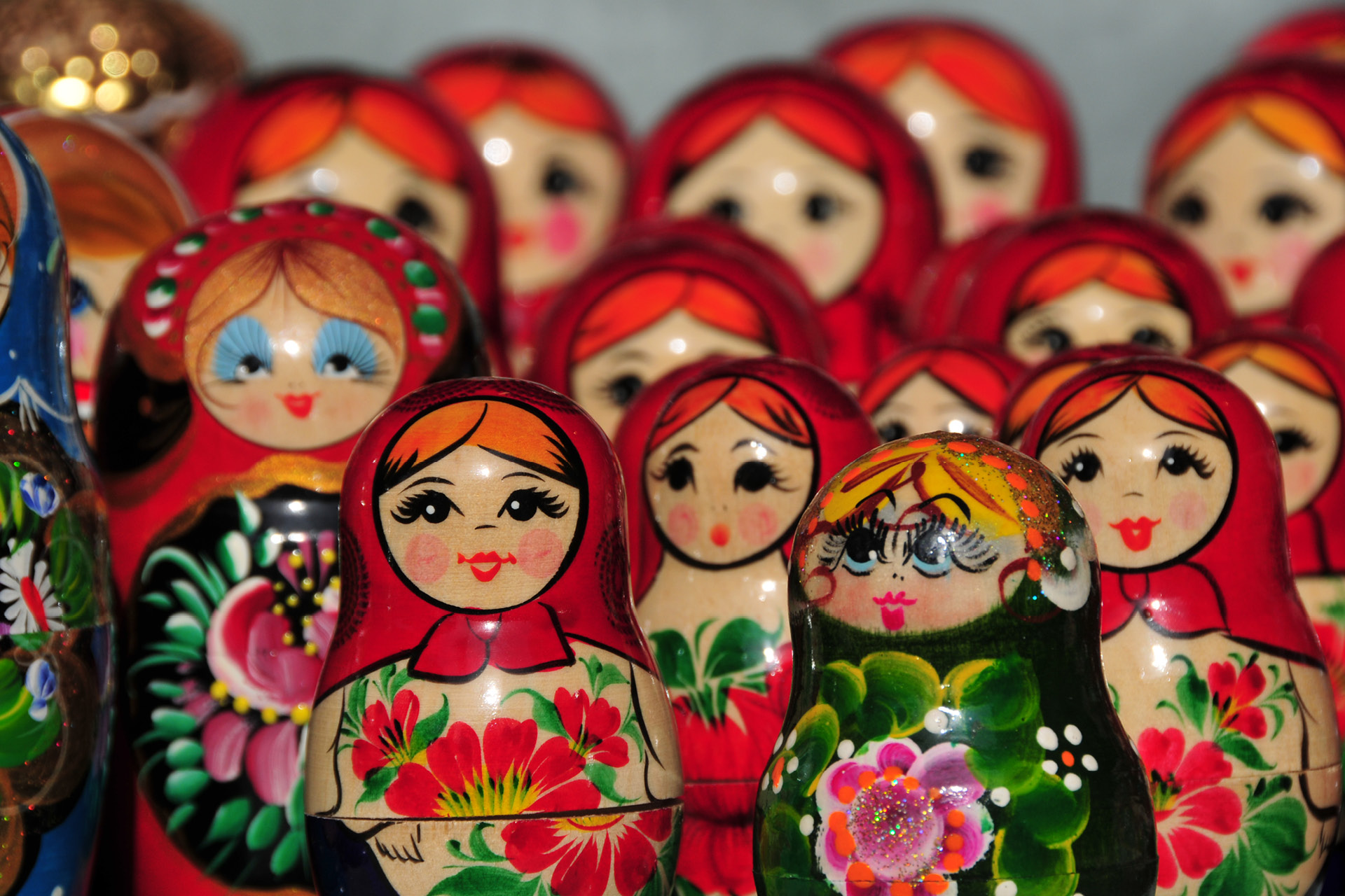 Matrjoschka, die russischen Puppen mit Talisman-Charakter, während einem Strassenfest in Budapest.